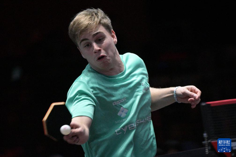 表现出色 表现出色