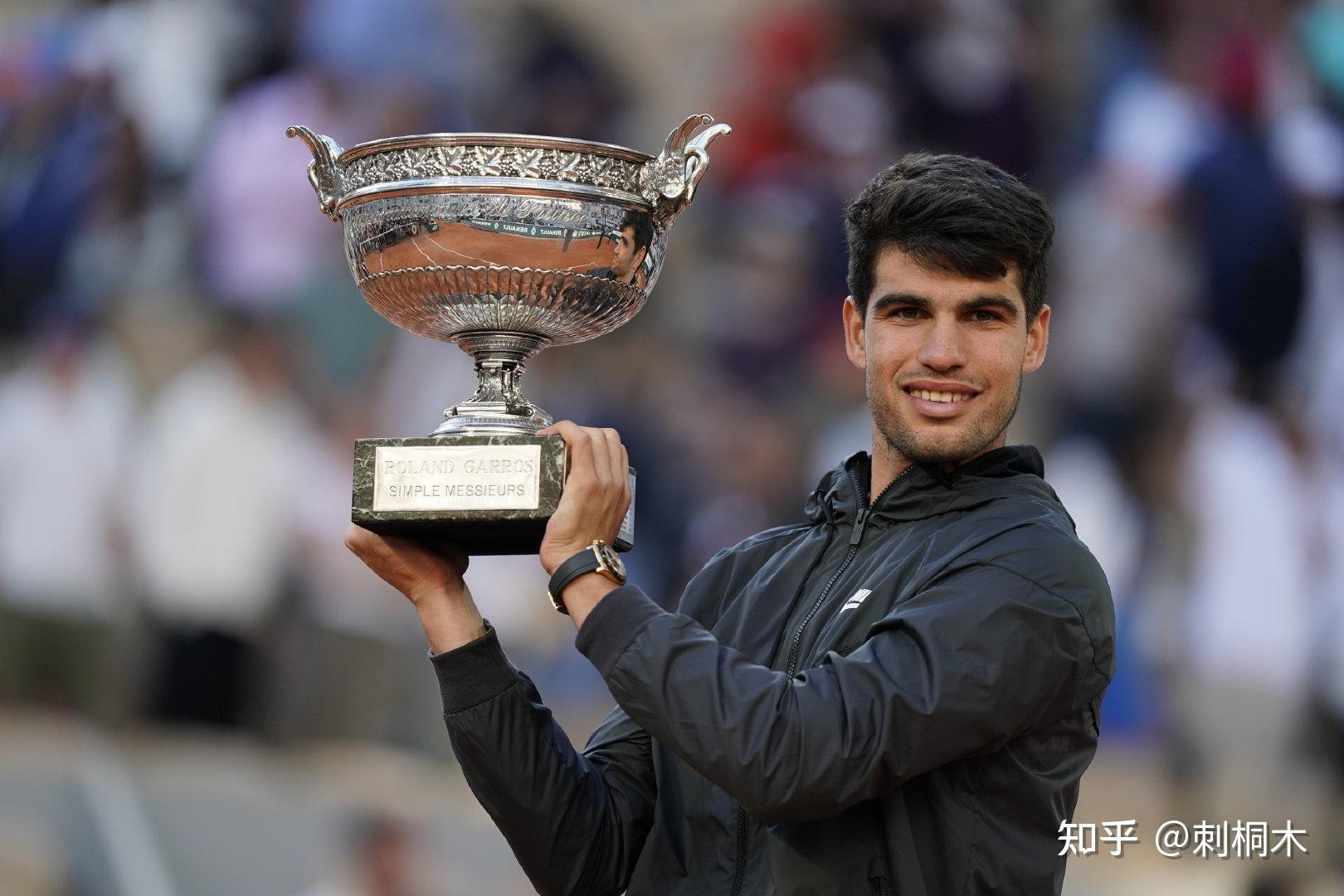 容架构和薪 容架构和薪